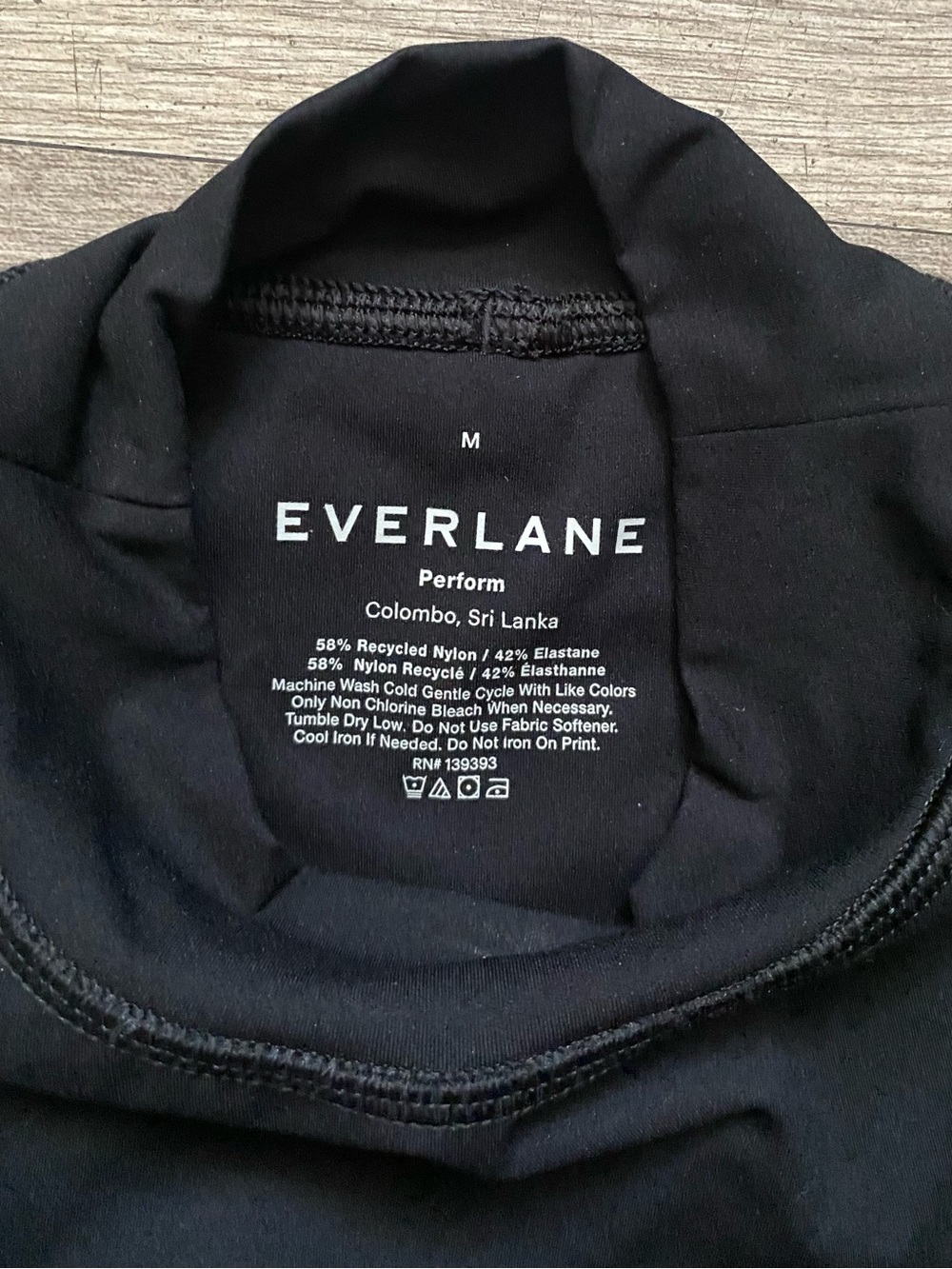 Everlane Black Sleeveless High-Neck Tank-Built in Bra - Picture 2 of 6